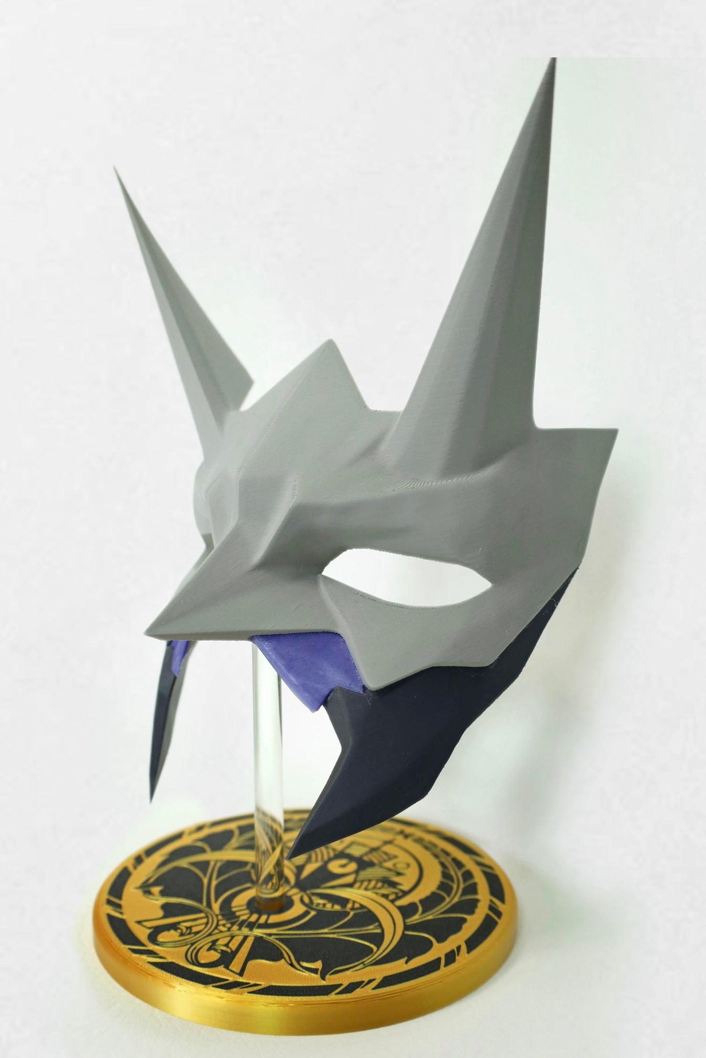 3D Printed: Replica ‘Paragon’ Mask & Display Stand