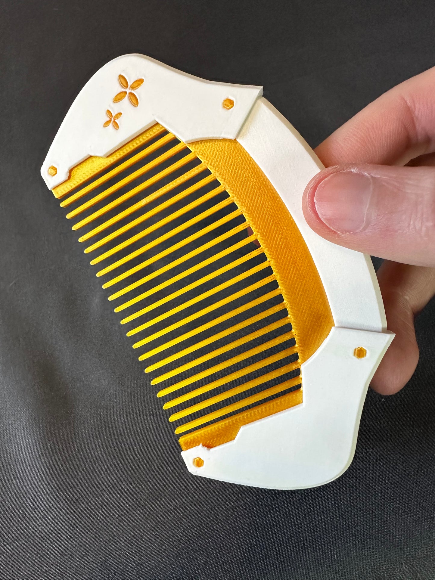 3D Printed: Replica Comb